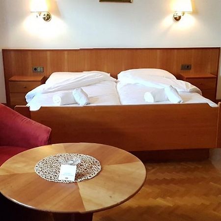 Weisses Roessl Bed & Breakfast Appiano Sulla Strada Del Vino Exterior photo
